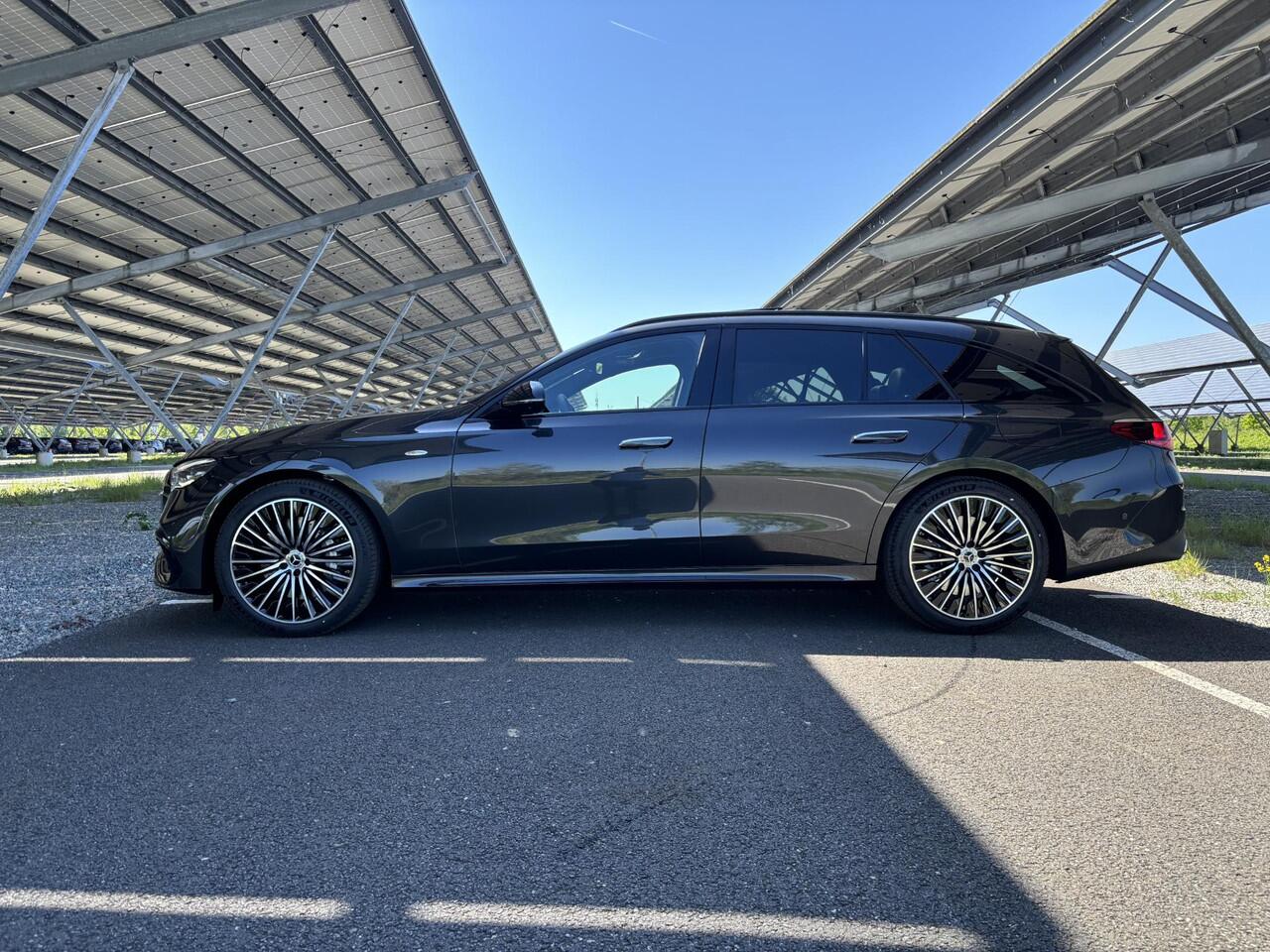 Mercedes-Benz E-estate 300 e Sport Edition | Night | Panoramadak | Burmester | Superscreen | Head-up display | Stoelverwarming/ventilatie | Sfeerverlichting |