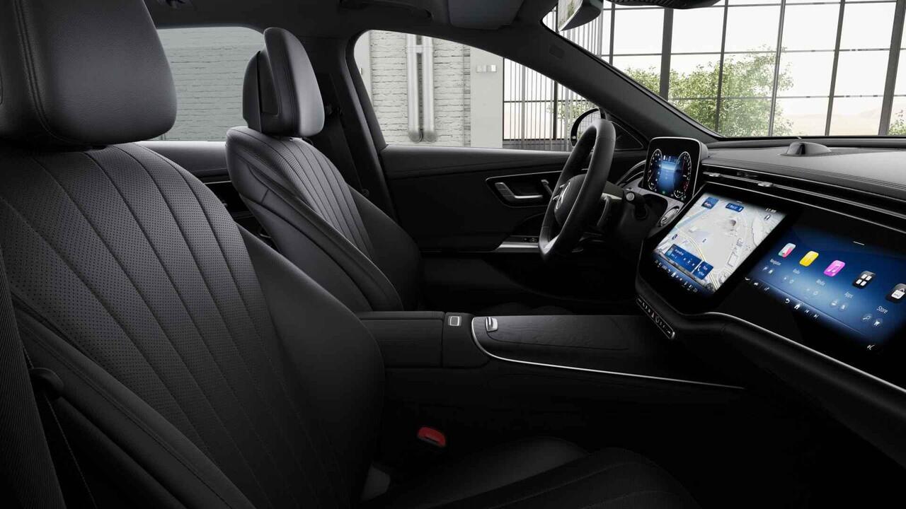 Mercedes-Benz E-estate 300 e AMG Line | Premium plus | Super screen | Head up display | Stoelkoeling | Leder |