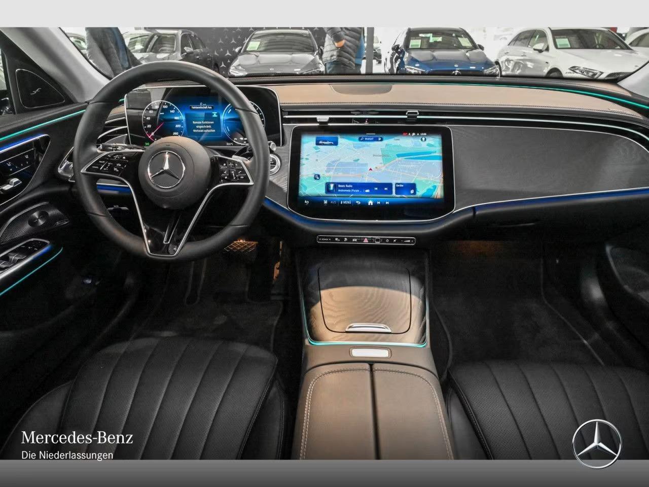 Mercedes-Benz E-estate 300 e Luxury Line