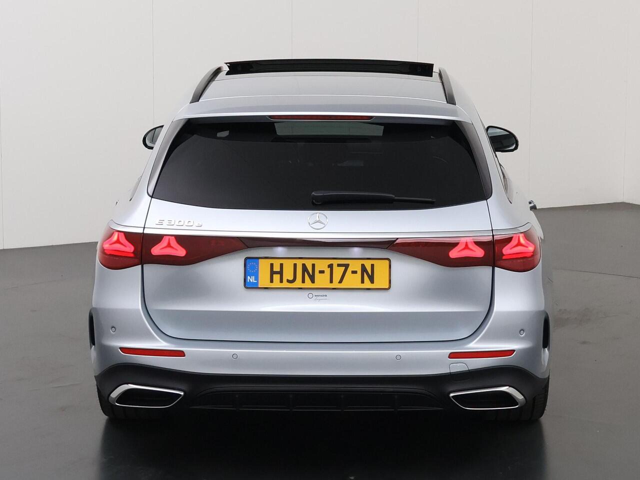 Mercedes-Benz E-estate 300 e Sport Edition | AMG Line | Panorama-schuifdak | Elektrische stoelen incl Memory | MBUX Superscreen | 360-camera |