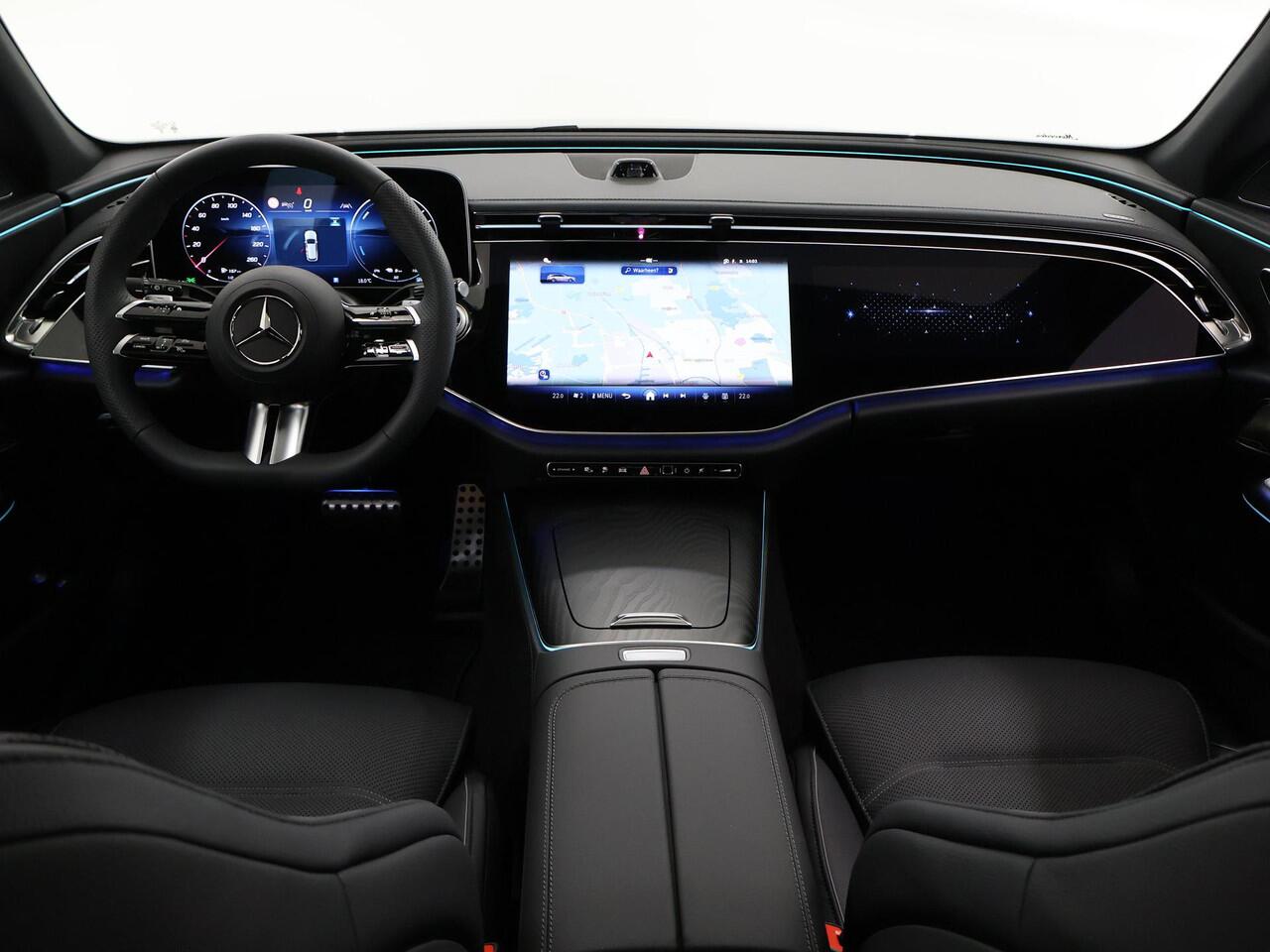 Mercedes-Benz E-estate 300e Sport Edition | Premium Pakket | Distronic | Panoramadak | Stoelventilatie | Digital light | Burmester 4D sound | Apple carplay/Android auto |