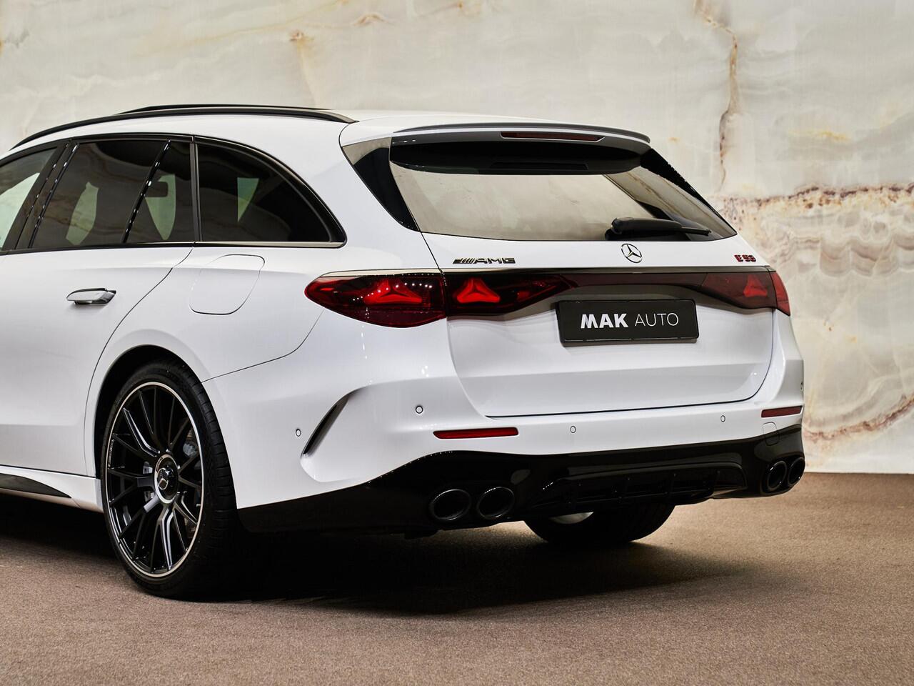 Mercedes-Benz E-estate AMG 53 Hybrid 4Matic+, MANUFAKTUR, pano, tr.haak, Burmester, PARKTRONIC, ACC, memory, 360 camera, keyless, privacy