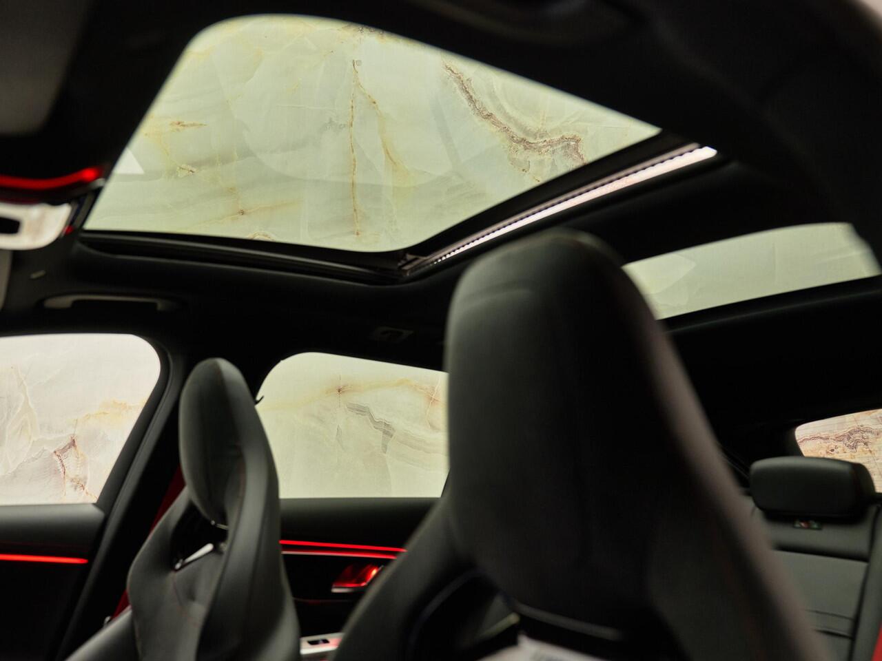 Mercedes-Benz E-estate AMG 53 Hybrid 4Matic+, MANUFAKTUR, pano, tr.haak, Burmester, PARKTRONIC, ACC, memory, 360 camera, keyless, privacy