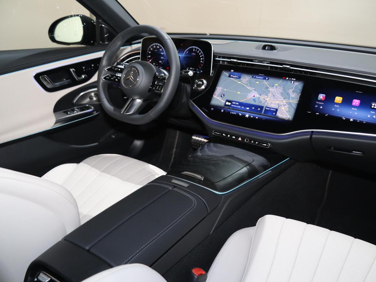 Mercedes-Benz E-estate 300e Sport Edition | Panoramaschuifdak | Premium Plus | Night | Rijassistentiepakket Plus | Stoelventilatie/-verwarming voor