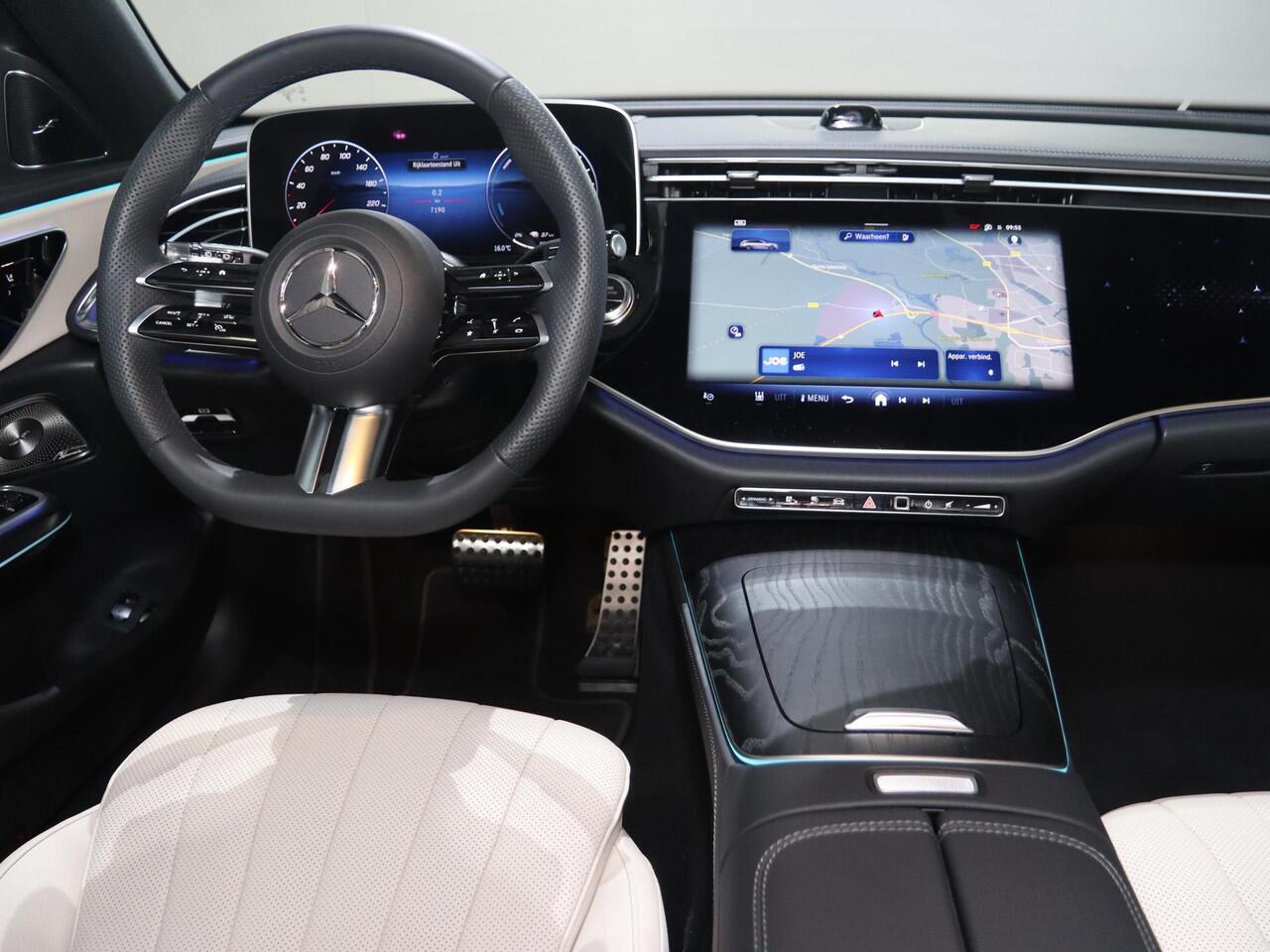 Mercedes-Benz E-estate 300e AMG Line Sport Edition | Night | Superscreen | Panoramadak | Rijassistentiepakket | Burmester | 360 camera | Stoelverwarming/ventilatie |