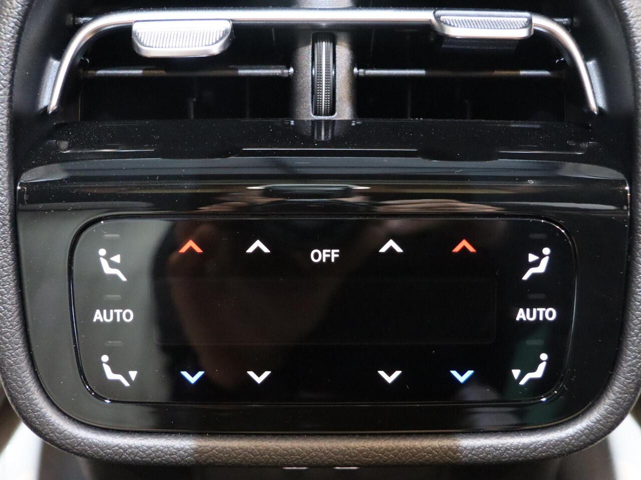 Mercedes-Benz E-estate 300e AMG Line Sport Edition | Night | Superscreen | Panoramadak | Rijassistentiepakket | Burmester | 360 camera | Stoelverwarming/ventilatie |