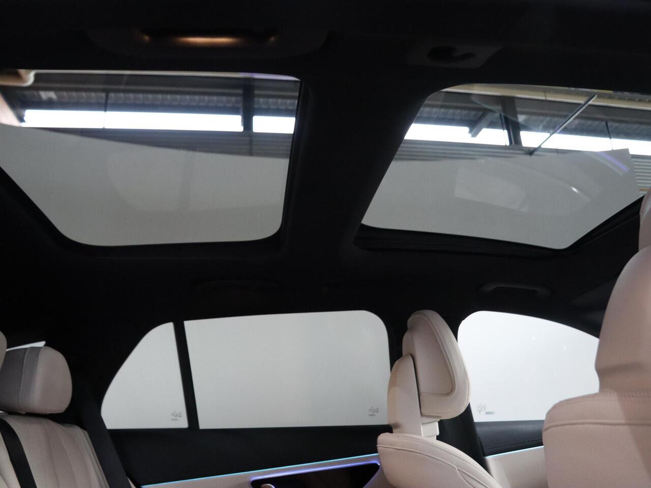 Mercedes-Benz E-estate 300e AMG Line Sport Edition | Night | Superscreen | Panoramadak | Rijassistentiepakket | Burmester | 360 camera | Stoelverwarming/ventilatie |