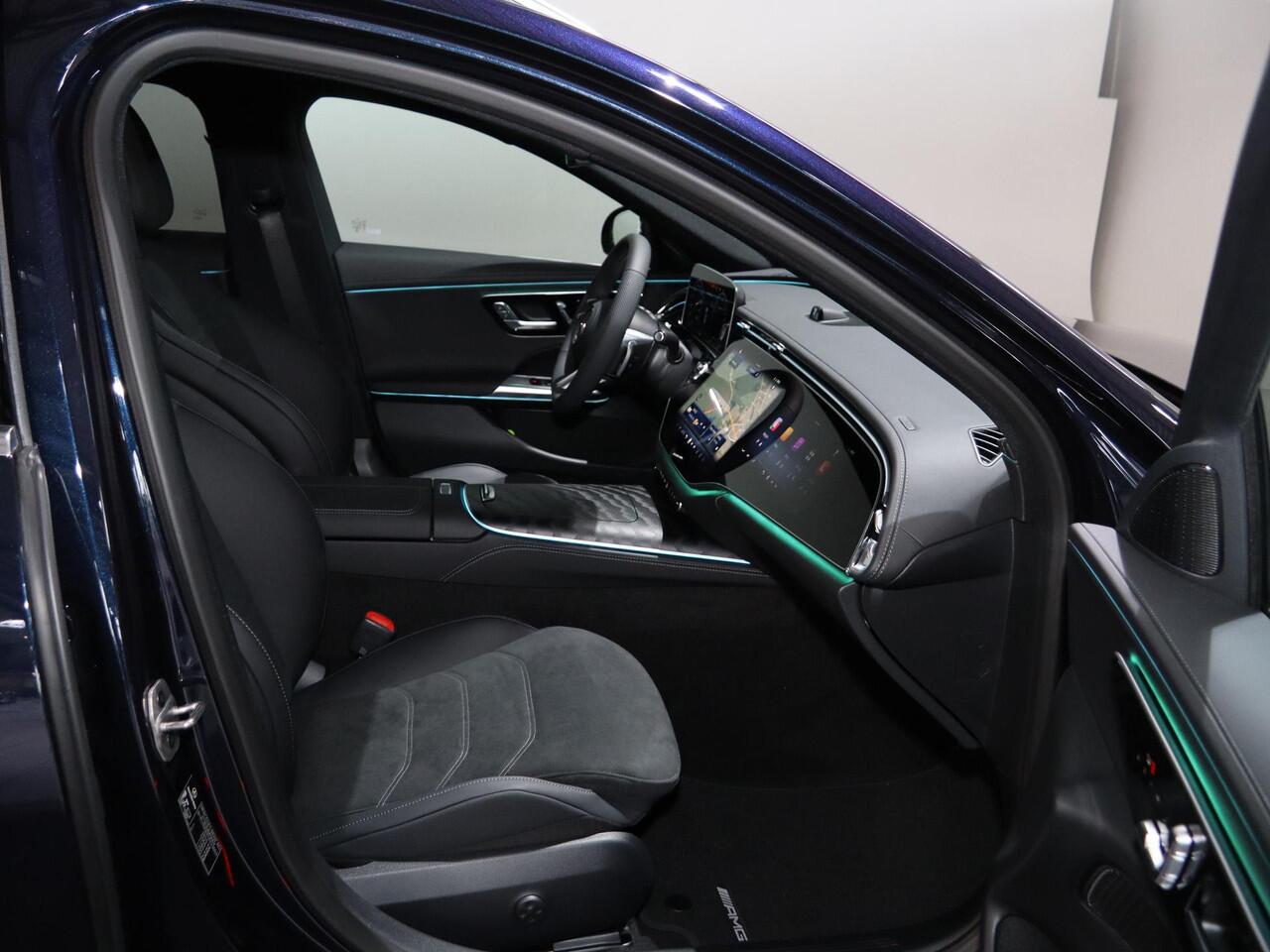 Mercedes-Benz E-estate 300e Sport Edition | Panoramaschuifdak | Trekhaak | 360° camera | DIGITAL Light | Superscreen | 20" AMG velgen | Stoelverwarming voor |