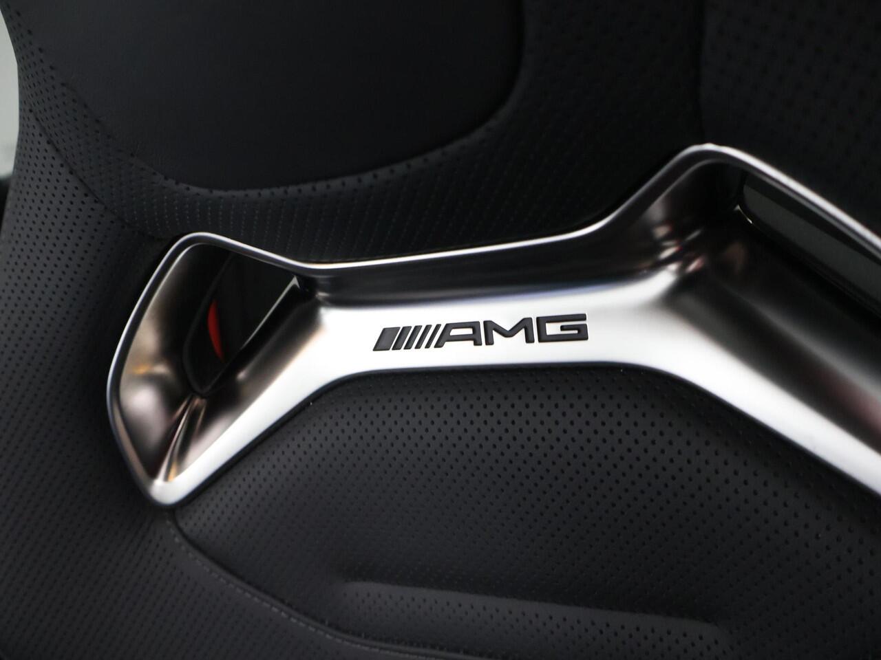 Mercedes-Benz E-estate AMG 53 4MATIC+ | Night | AMG performance stoelen | AMG dynamic plus pakket | Panoramadak | Superscreen | Trekhaak | Premium plus | Burmester |
