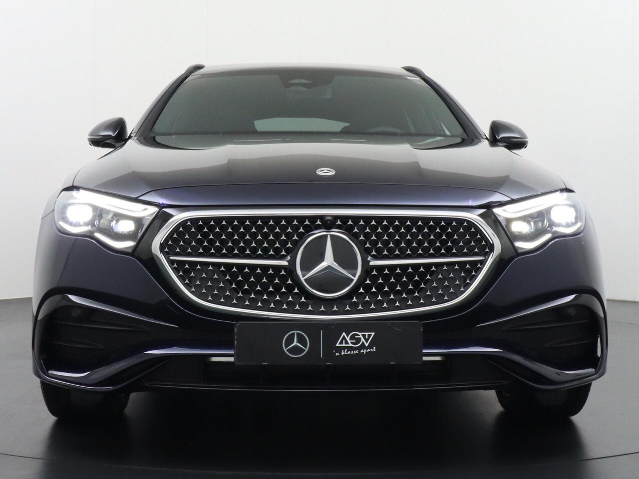 Mercedes-Benz E-estate 300 e Sport Edition | Superscreen | Luchtvering | Trekhaak Wegklapbaar | Panorama - Schuifdak | Stoelventilatie | Burmester 4D Surround Sound | Distronic Cruise Control | Nightpakket