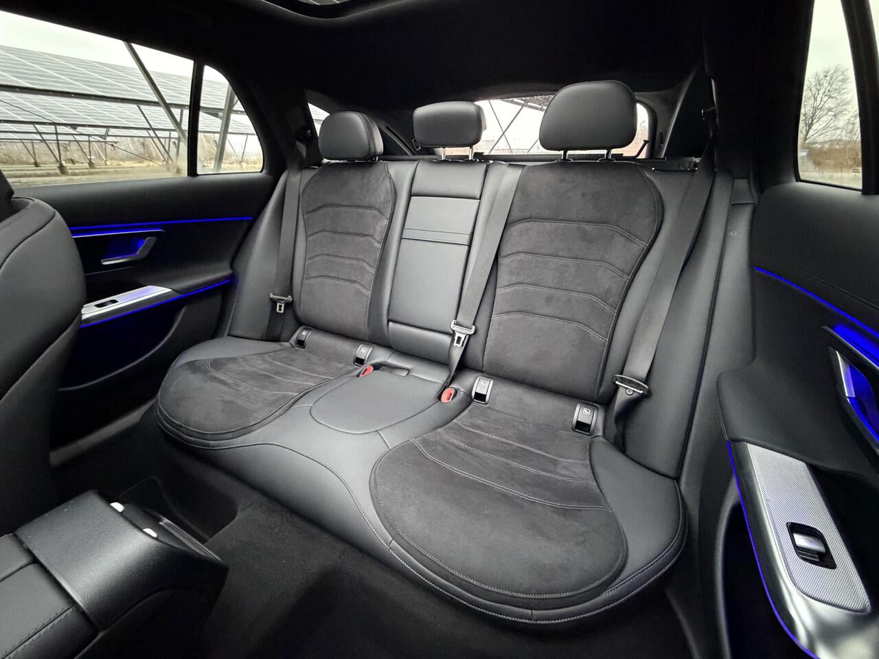 Mercedes-Benz E-estate 300e Sport Edition | Panoramaschuifdak | Trekhaak | Premium Pakket | 360°-camera | MBUX Superscreen | Burmester |