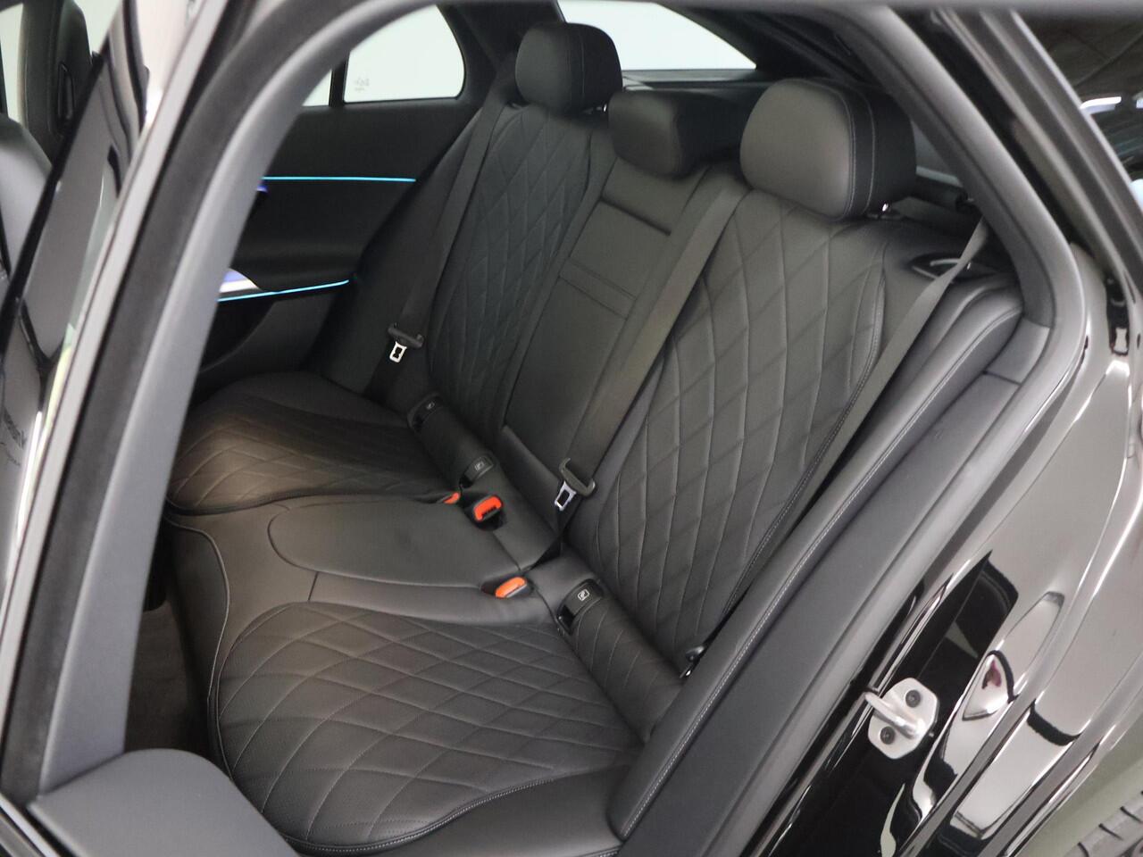 Mercedes-Benz E-estate 300e Sport Edition | Panoramaschuifdak | Premium Plus | Airmatic| Rijassistentiepakket Plus | Stoelventilatie | Burmester | Nappa leder |