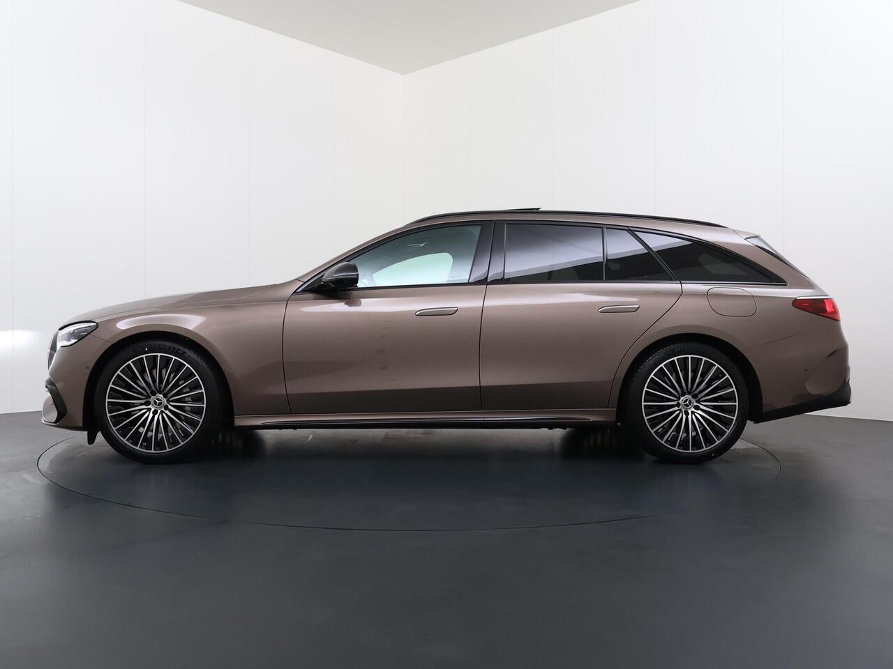 Mercedes-Benz E-estate 300 e Business Solution AMG | Night Pakket | Trekhaak | Panoramadak | 360° Camera | Augmented Reality voor Navigatie | DISTRONIC Afstandsassistent | Dodehoekassistent | Verkeersbordassistent | DIGITAL LIGHT | Elektrisch Verstelbare Stoelen + Memory | Stoe