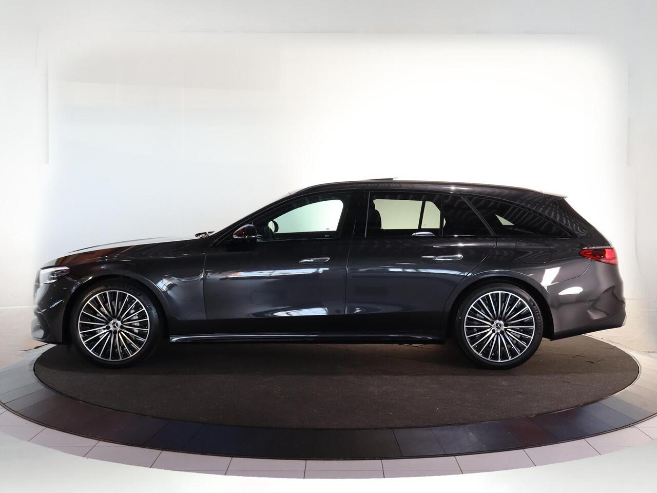 Mercedes-Benz E-estate 300e Business Solution AMG | Panoramaschuifdak | Trekhaak | Comfortpakket Plus | AMG-Line | WinterPakket |