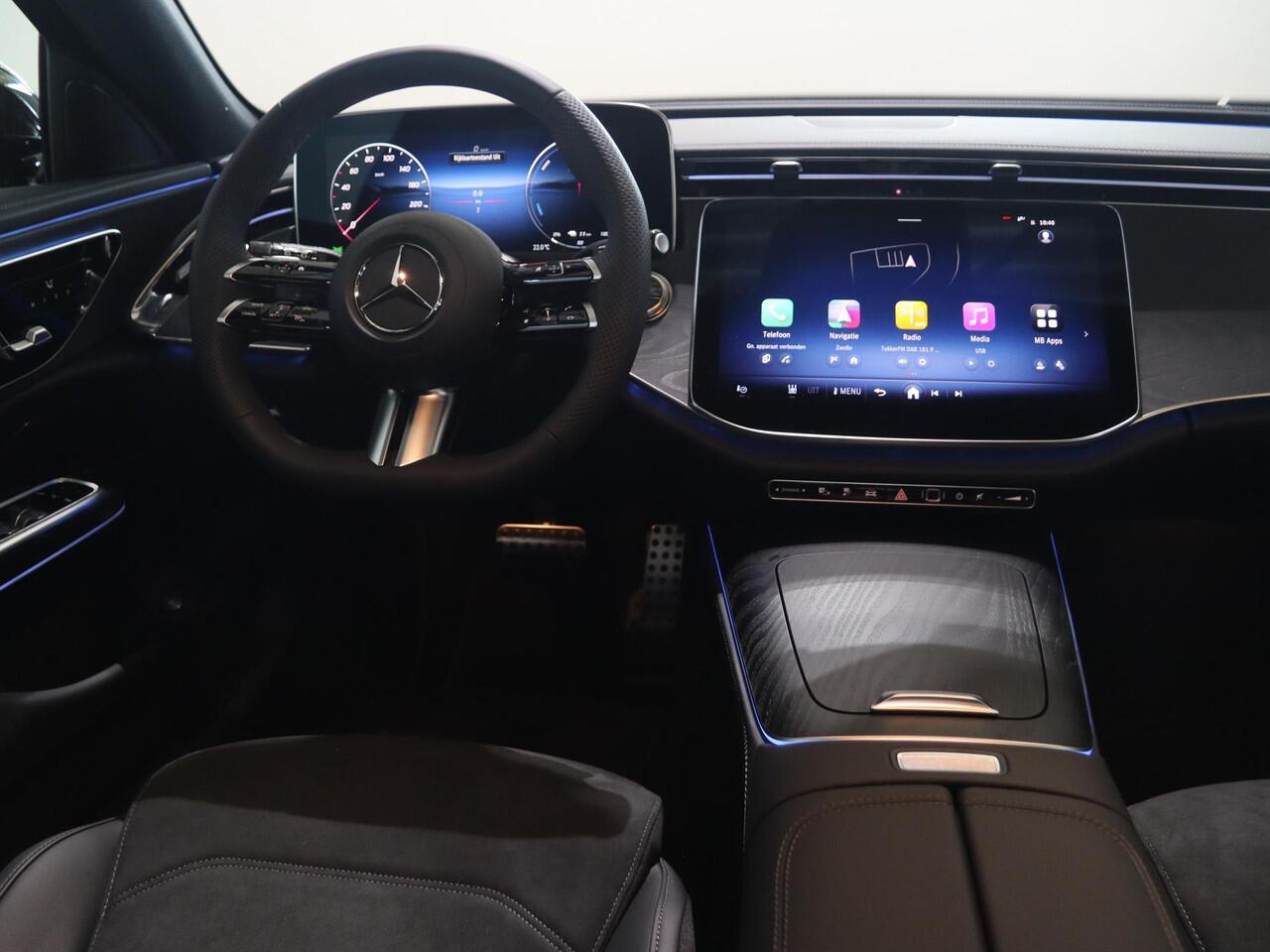 Mercedes-Benz E-estate 300e Business Solution AMG | Panoramaschuifdak | Comfortpakket | Winterpakket | Nightpakket | 360°-camera |