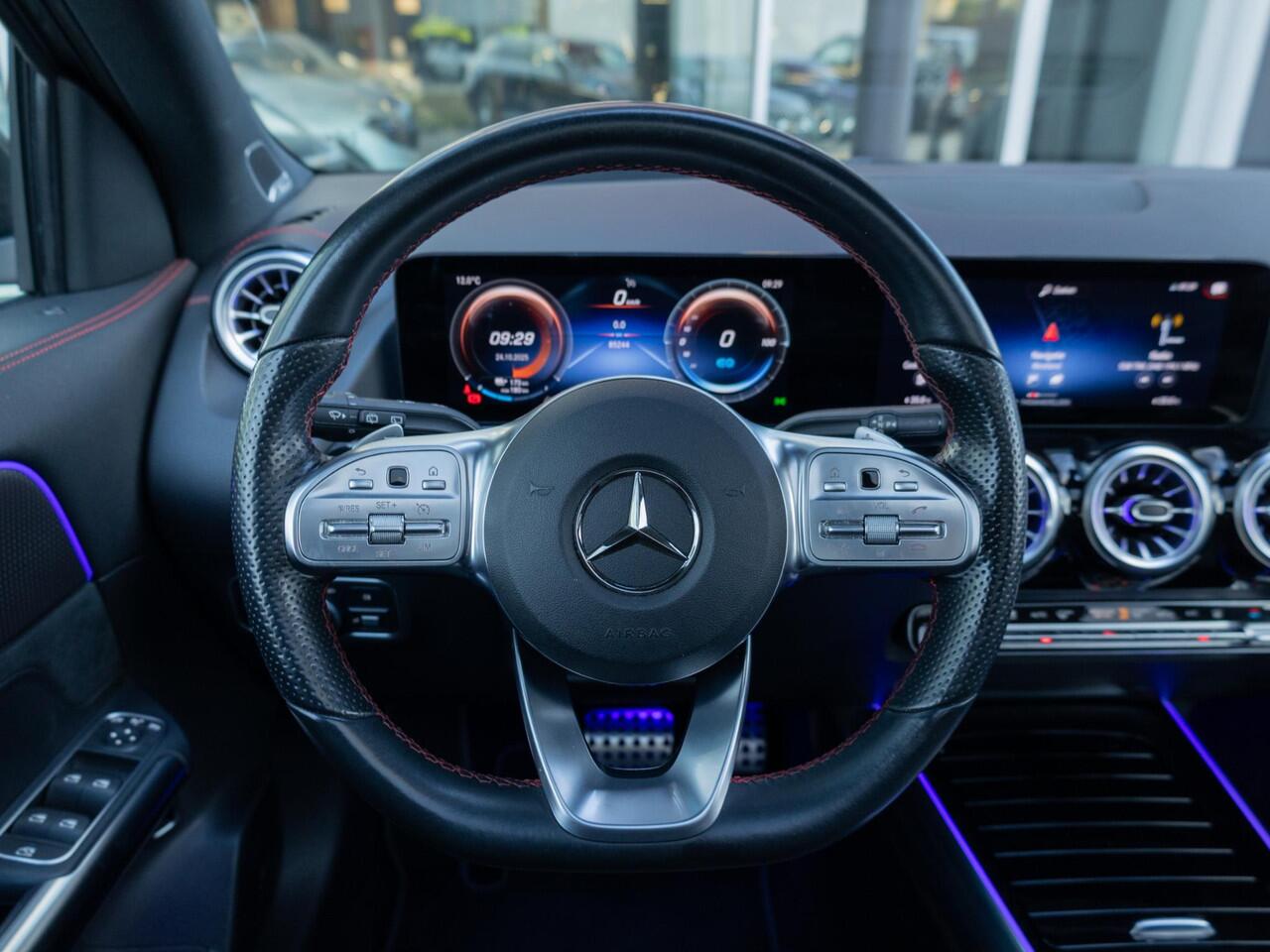 Mercedes-Benz EQA 250 Business Solution AMG 67 kWh Panorama dak | Trekhaak