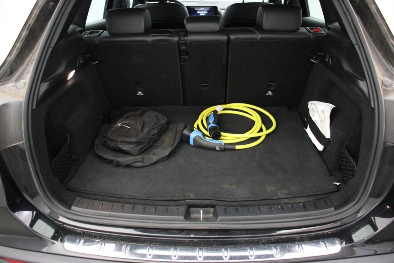 Mercedes-Benz EQA 250 Business Solution Luxury 67 kWh - Navi, Camera, Half Leer, Stoelverw.