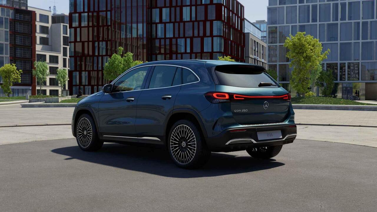 Mercedes-Benz EQA 250 AMG Line 67 kWh | Panoramadak | Headup | Memory | Stoelverwarming | 20" lichtmetalen velgen |