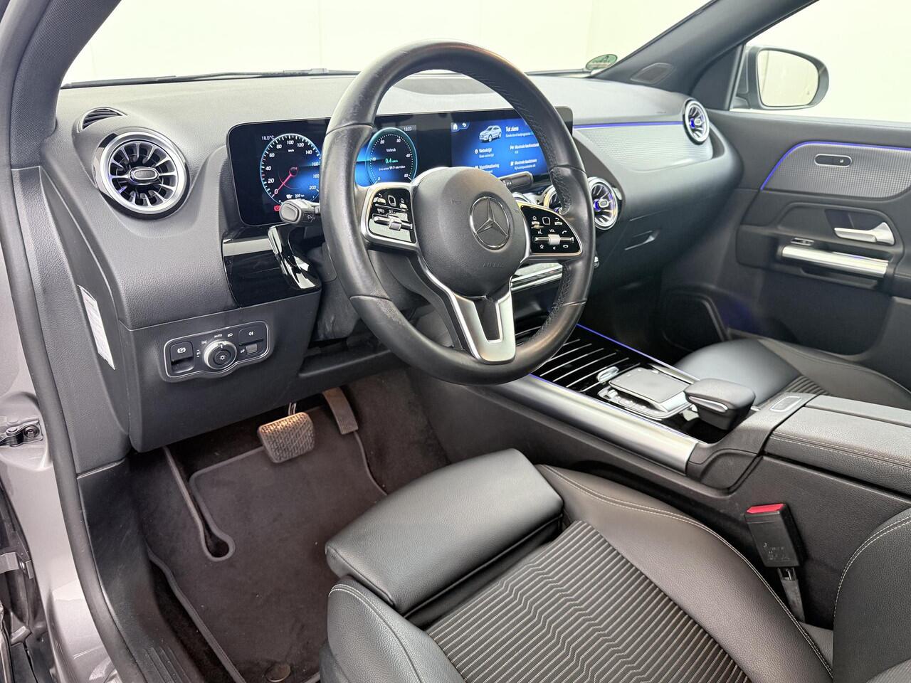 Mercedes-Benz EQA 250 Business Solution Luxury 67 kWh SOH 91% | Navigatie | Camera | Stoelverwarming