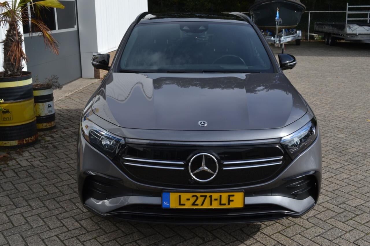 Mercedes-Benz EQA 250 Bns Sol. AMG