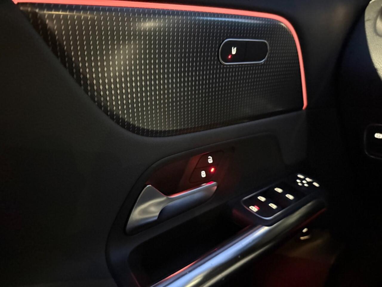 Mercedes-Benz EQA 250 e Luxury 38000km