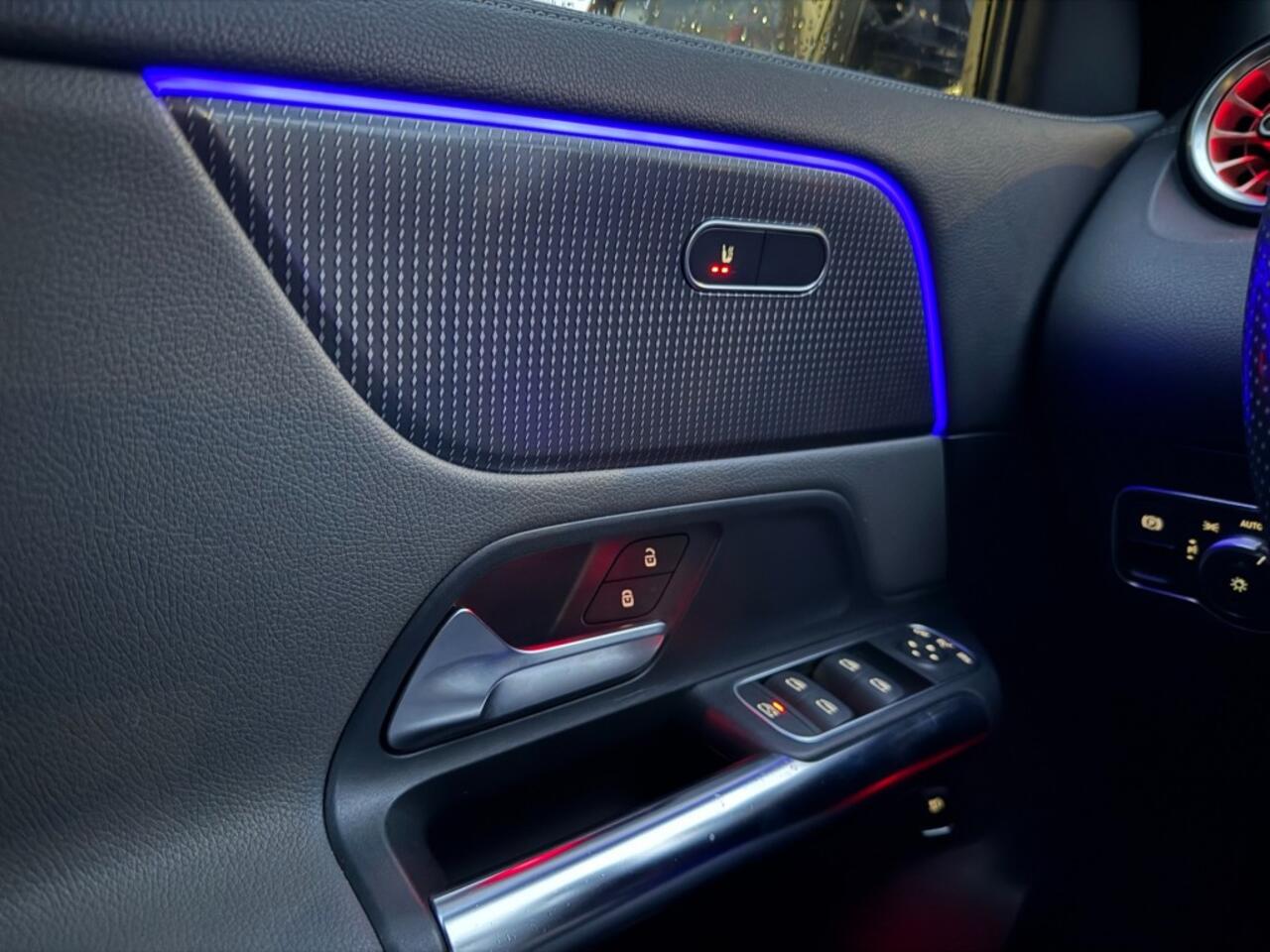 Mercedes-Benz EQA 250 e Luxury 38000km