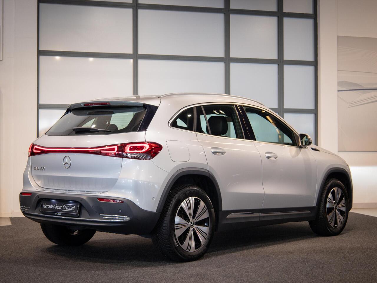 Mercedes-Benz EQA 250 Business Solution Luxury 67 kWh Trekhaak