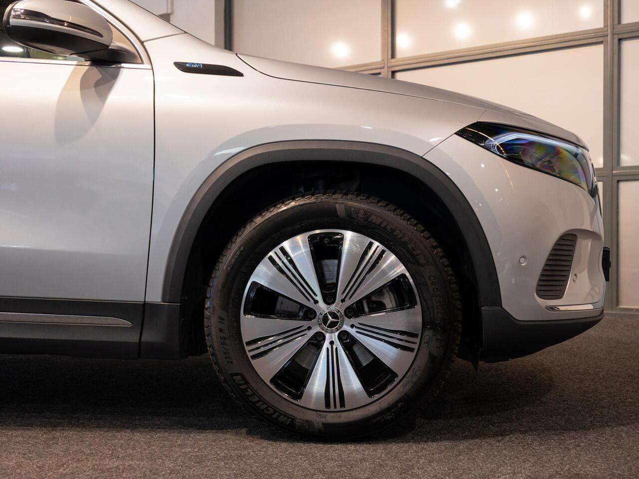 Mercedes-Benz EQA 250 Business Solution Luxury 67 kWh Trekhaak