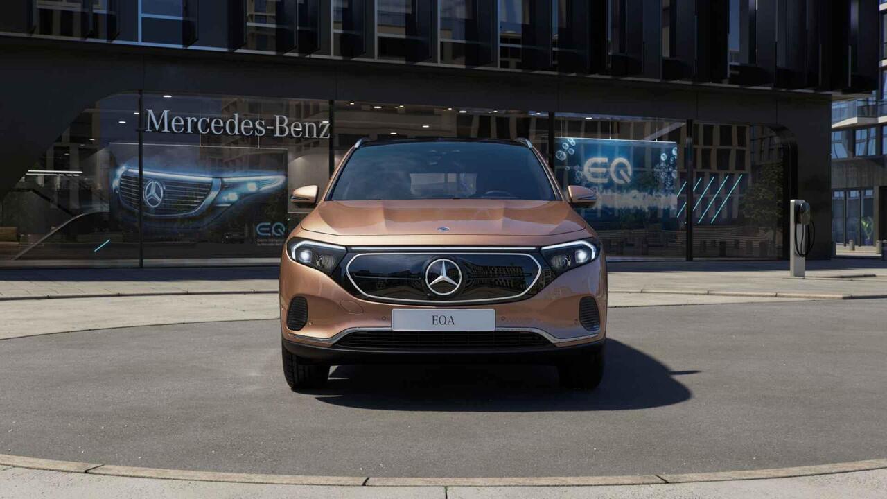 Mercedes-Benz EQA 250 Business Solution Luxury 67 kWh | Burmester | Panoramadak | Headup | Memory | Keyless | 360 graden camera | Stoelverwarming |