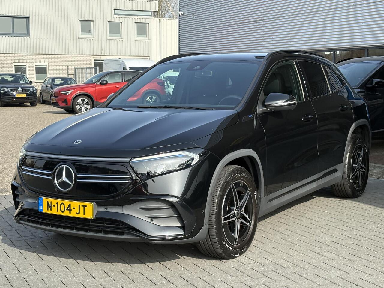 Mercedes-Benz EQA 250 Business Solution AMG 67 kWh | 42500 km | Stoelverwarming | Dodehoeksensoren | Camera |