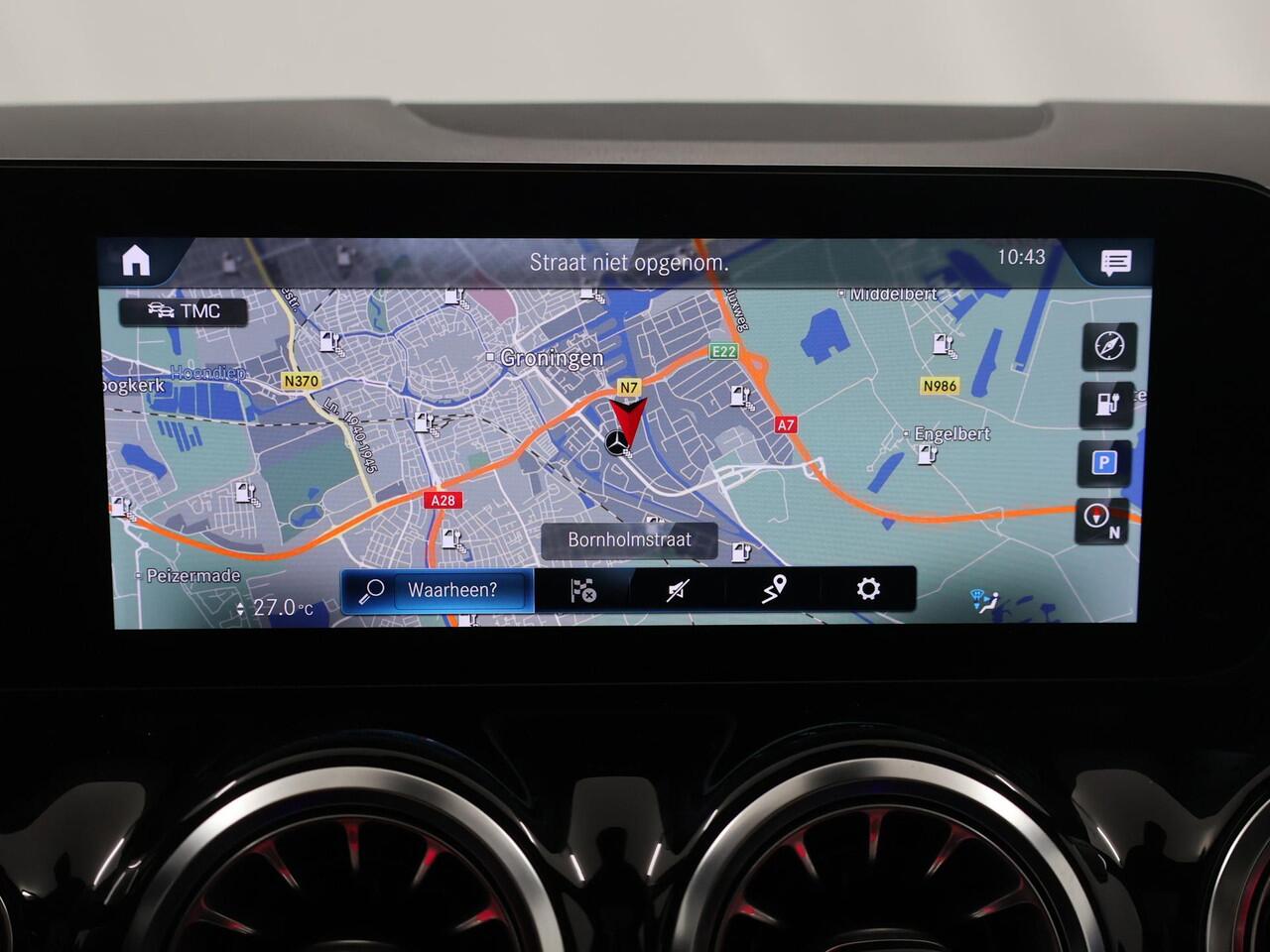 Mercedes-Benz EQA 250 Luxury Line 67 kWh | Panoramadak | Sfeerverlichting | Elektrische achterklep | Achteruitrijcamera |