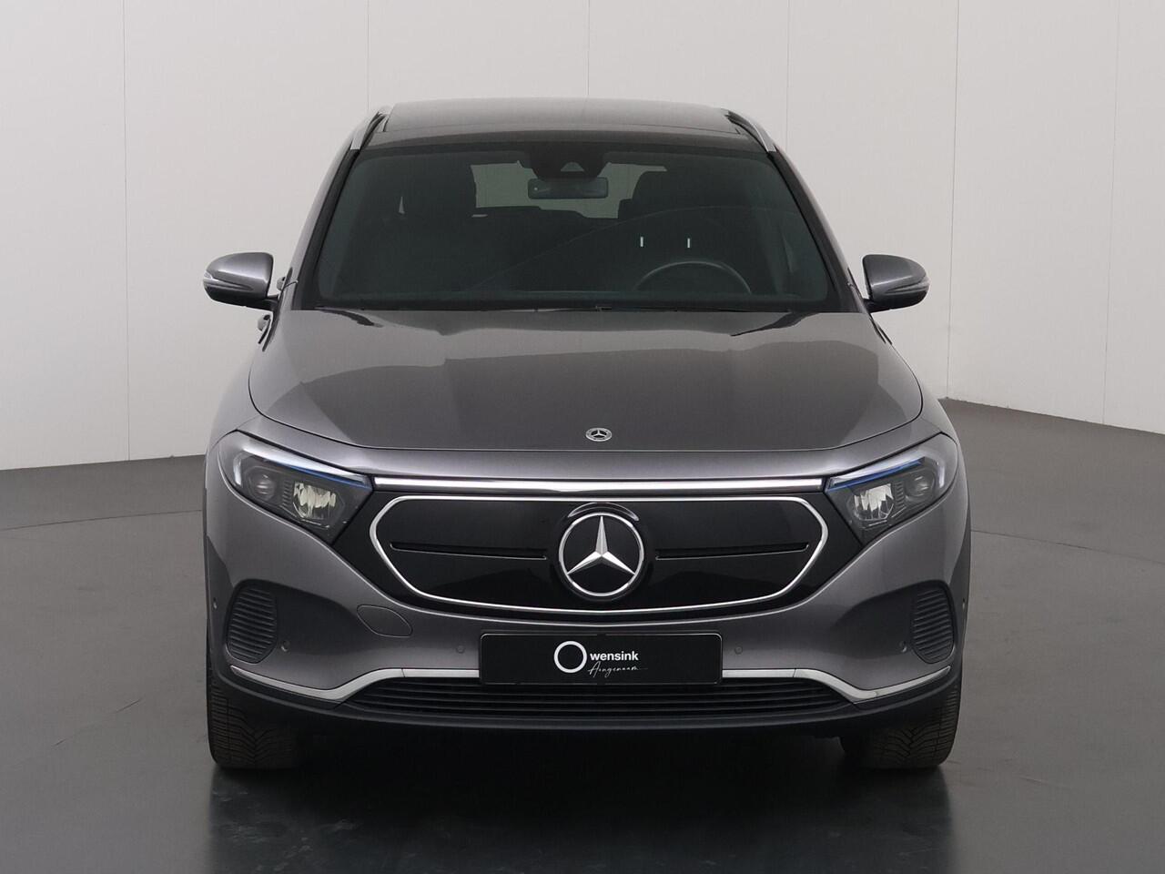 Mercedes-Benz EQA 250 Luxury Line 67 kWh | Panoramadak | Sfeerverlichting | Elektrische achterklep | Achteruitrijcamera |