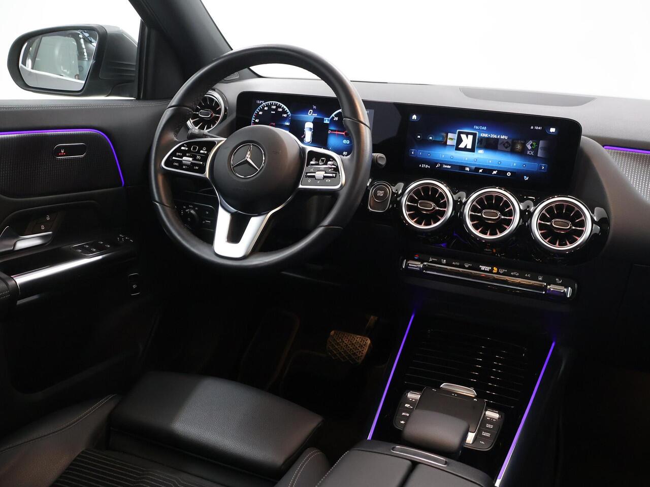 Mercedes-Benz EQA 250 Luxury Line 67 kWh | Panoramadak | Sfeerverlichting | Elektrische achterklep | Achteruitrijcamera |