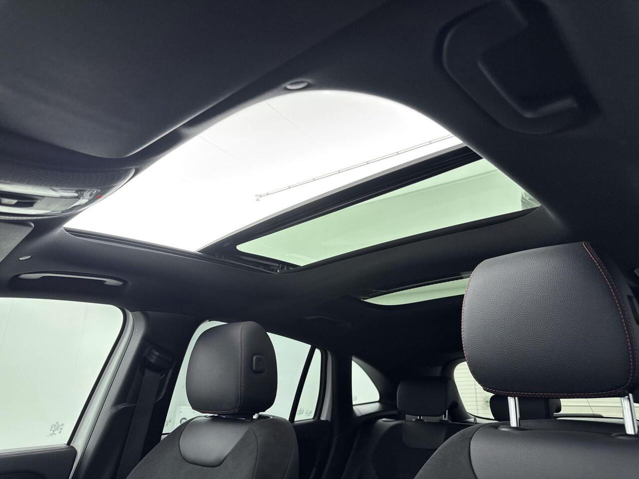 Mercedes-Benz EQA 250 Business Solution AMG 67 kWh 190PK | SOH 97,32% | Schuif-/Kanteldak | 20'' Inch Velgen | Stoelverwarming | Half-Lederen Bekleding | Navigatie | Achteruitrijcamera | Dodehoekdetectie