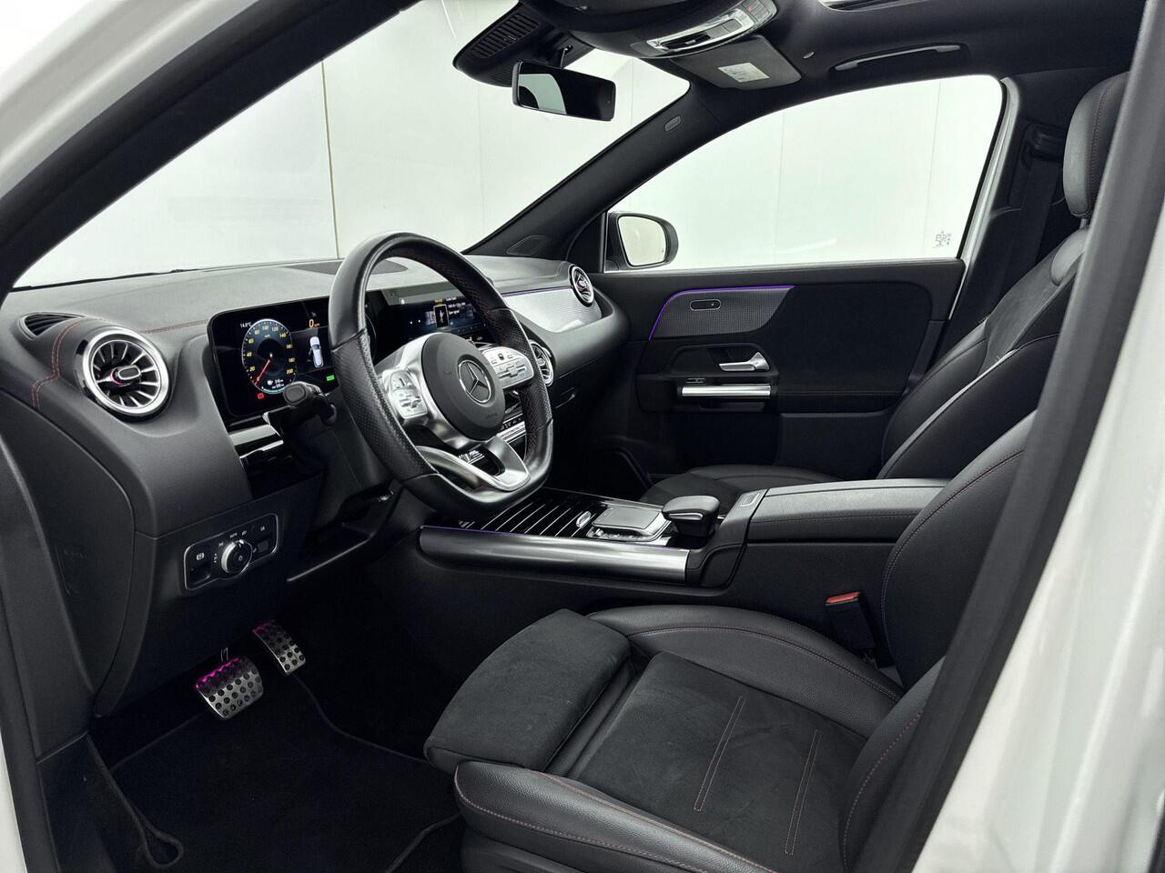 Mercedes-Benz EQA 250 Business Solution AMG 67 kWh 190PK | SOH 97,32% | Schuif-/Kanteldak | 20'' Inch Velgen | Stoelverwarming | Half-Lederen Bekleding | Navigatie | Achteruitrijcamera | Dodehoekdetectie