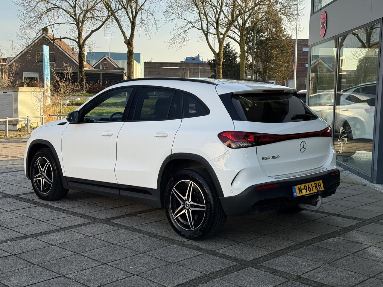 Mercedes-Benz EQA Aut. 250 Sol. AMG Sport Ed. 67kW SoH 96% | Trekhaak | Navi | Camera |