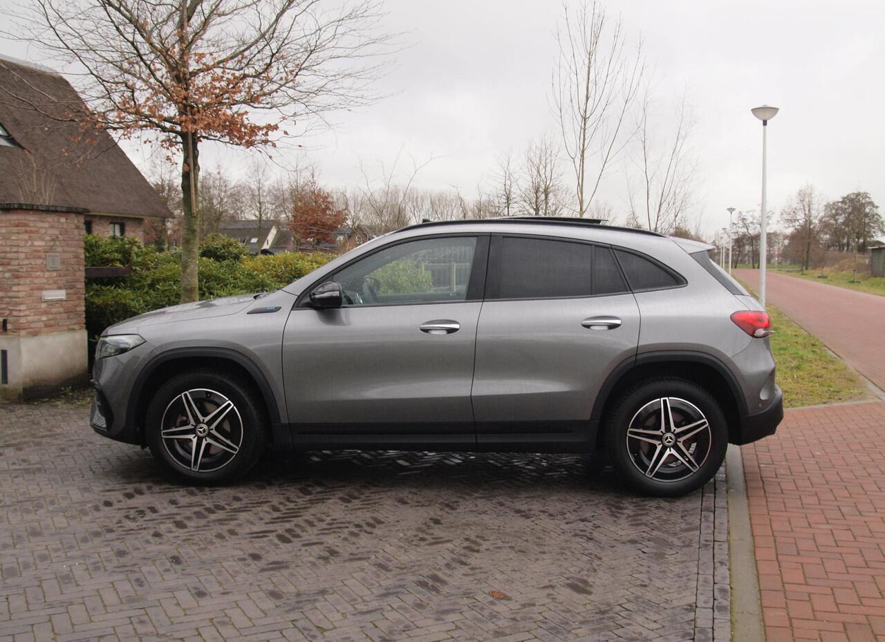 Mercedes-Benz EQA 250 Business Solution AMG 67 kWh | SOH 97% | Panoramadak | Head-Up Display | 360 Camera | Sfeerverlichting | NL-Auto |