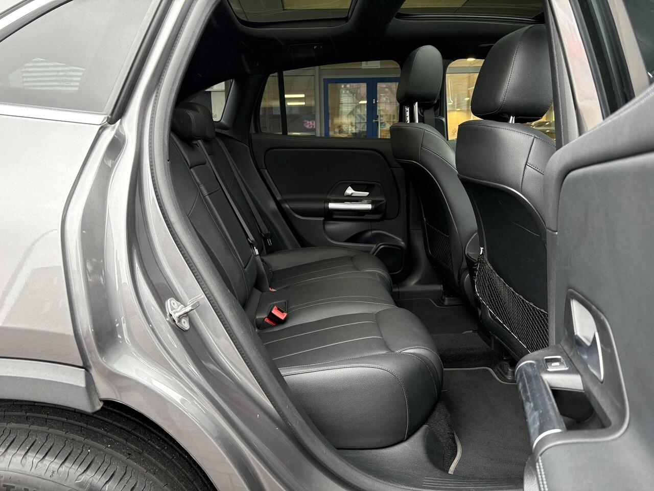 Mercedes-Benz EQA 250 Business Solution Luxury 67 kWh | 95% SOH | Wegklapbare Trekhaak | Panoramadak | Stoelverwarming | Elek. Kofferklep |