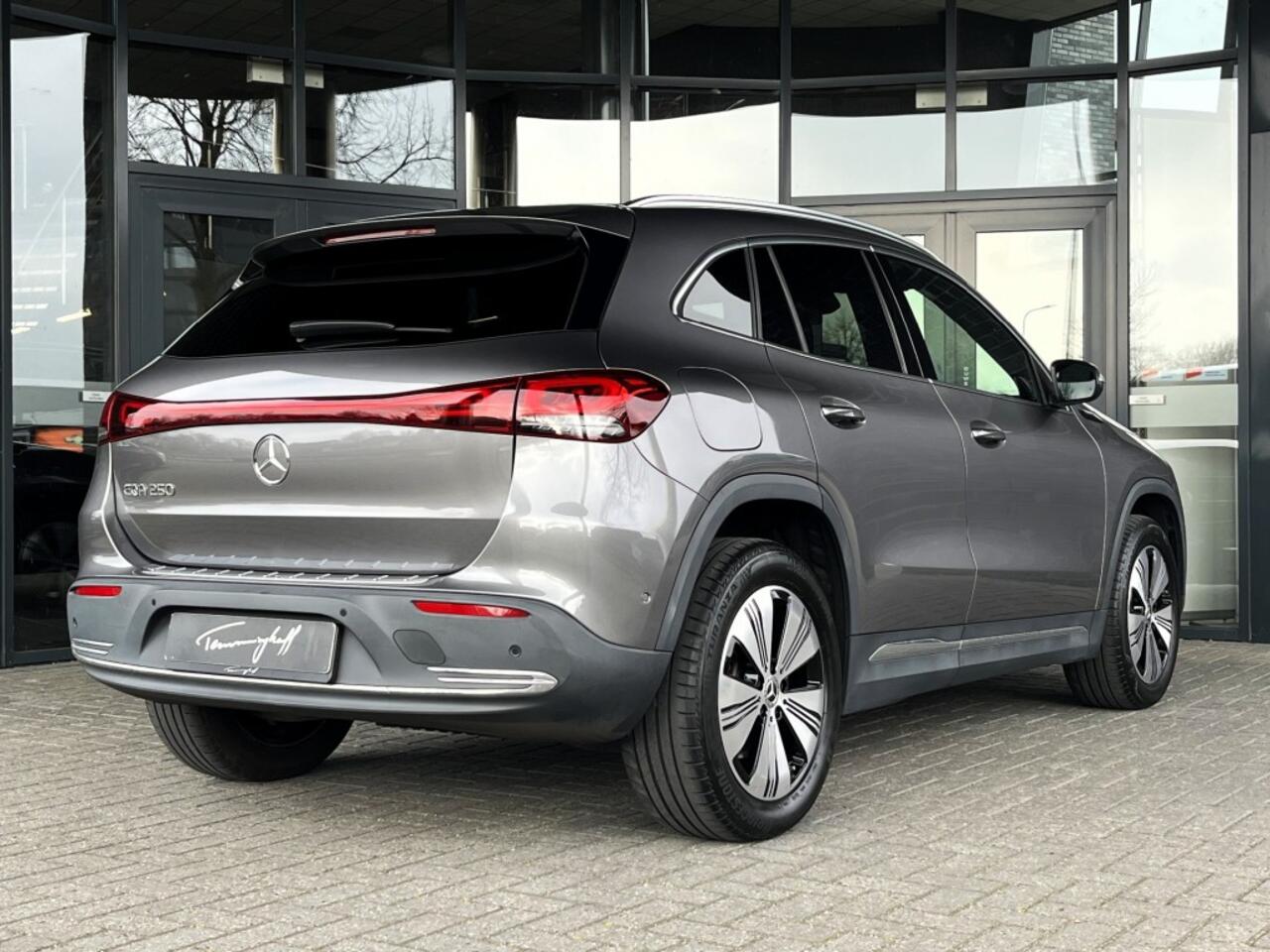 Mercedes-Benz EQA 250 PROGRESSIVE ADV. - ORG. NL. - SoH 95,4