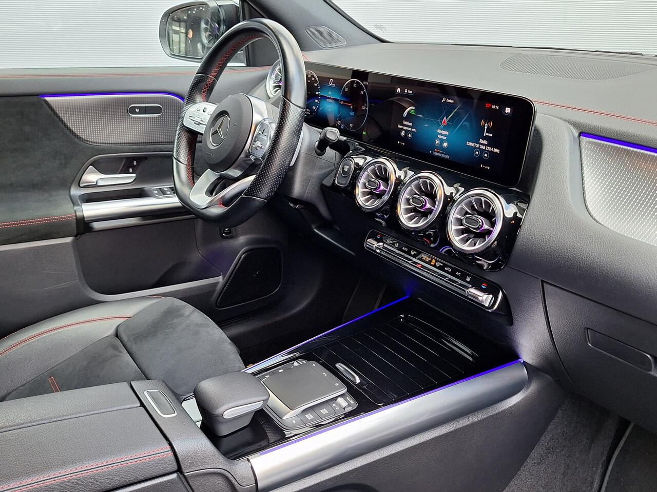 Mercedes-Benz EQA 250 AMG Line | Trekhaak | Night pakket | Keyless-GO | Achteruitrijcamera | Sfeerverlichting | Elektrische achterklep