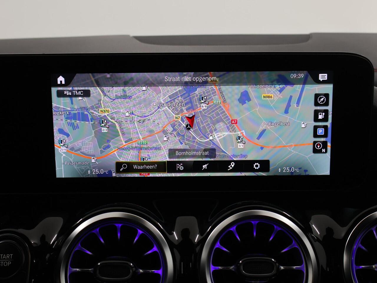 Mercedes-Benz EQA 350 4MATIC Electric Art 67 kWh | Trekhaak | Night | Stoelverwarming | Sfeerverlichting |