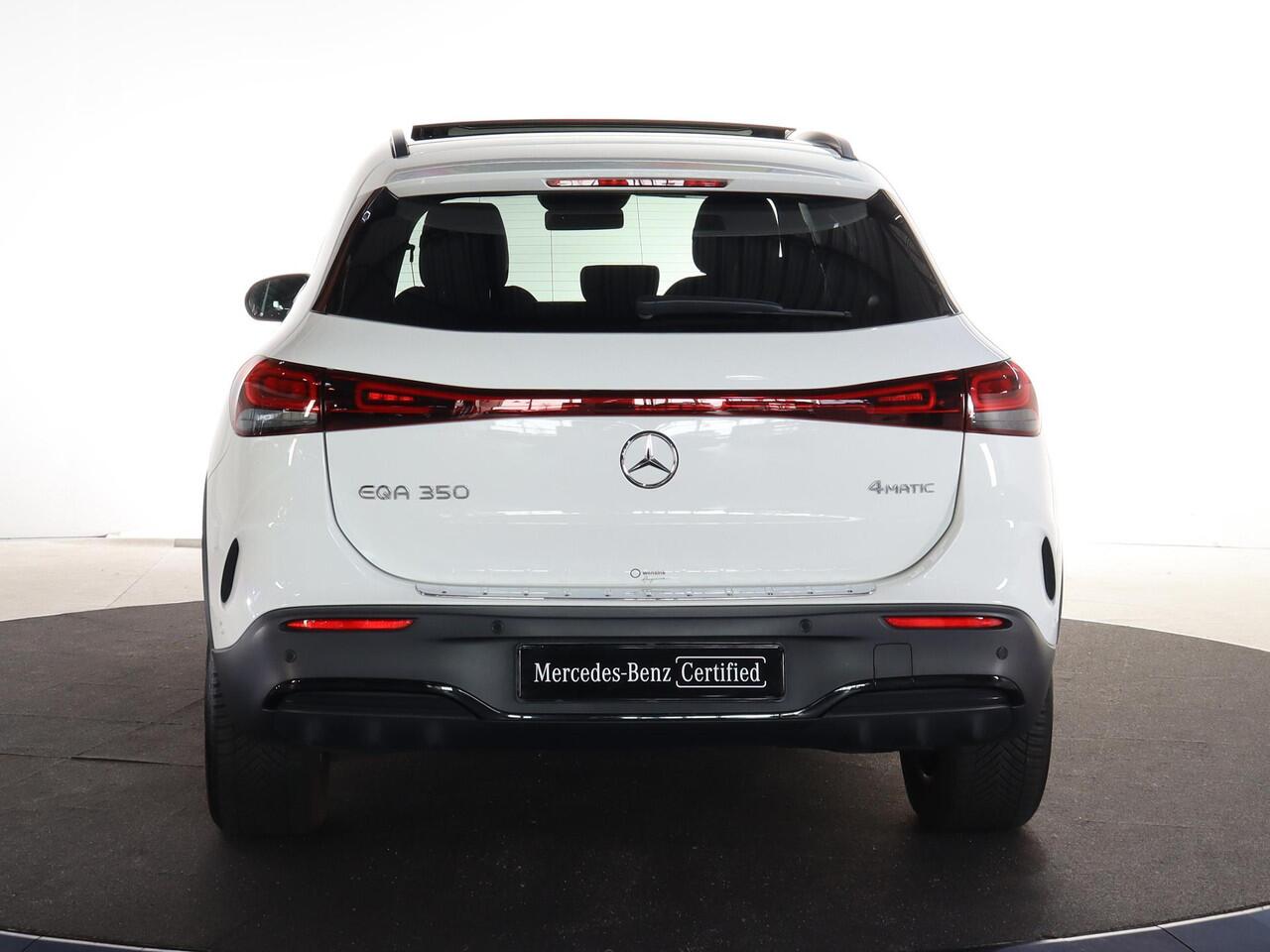 Mercedes-Benz EQA 350 4MATIC Business Solution AMG 67 kWh | Panoramadak | Trekhaak | Memory | Headup | 360 graden camera | Rijassistentiepakket |
