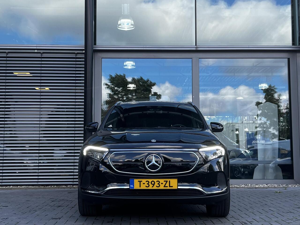 Mercedes-Benz EQA 250+ Business Edition 71 kWh | Business Plus pakket | Panoramaschuifdak in glas | donkergetint glas | Apple Carplay | Dodehoekassistent