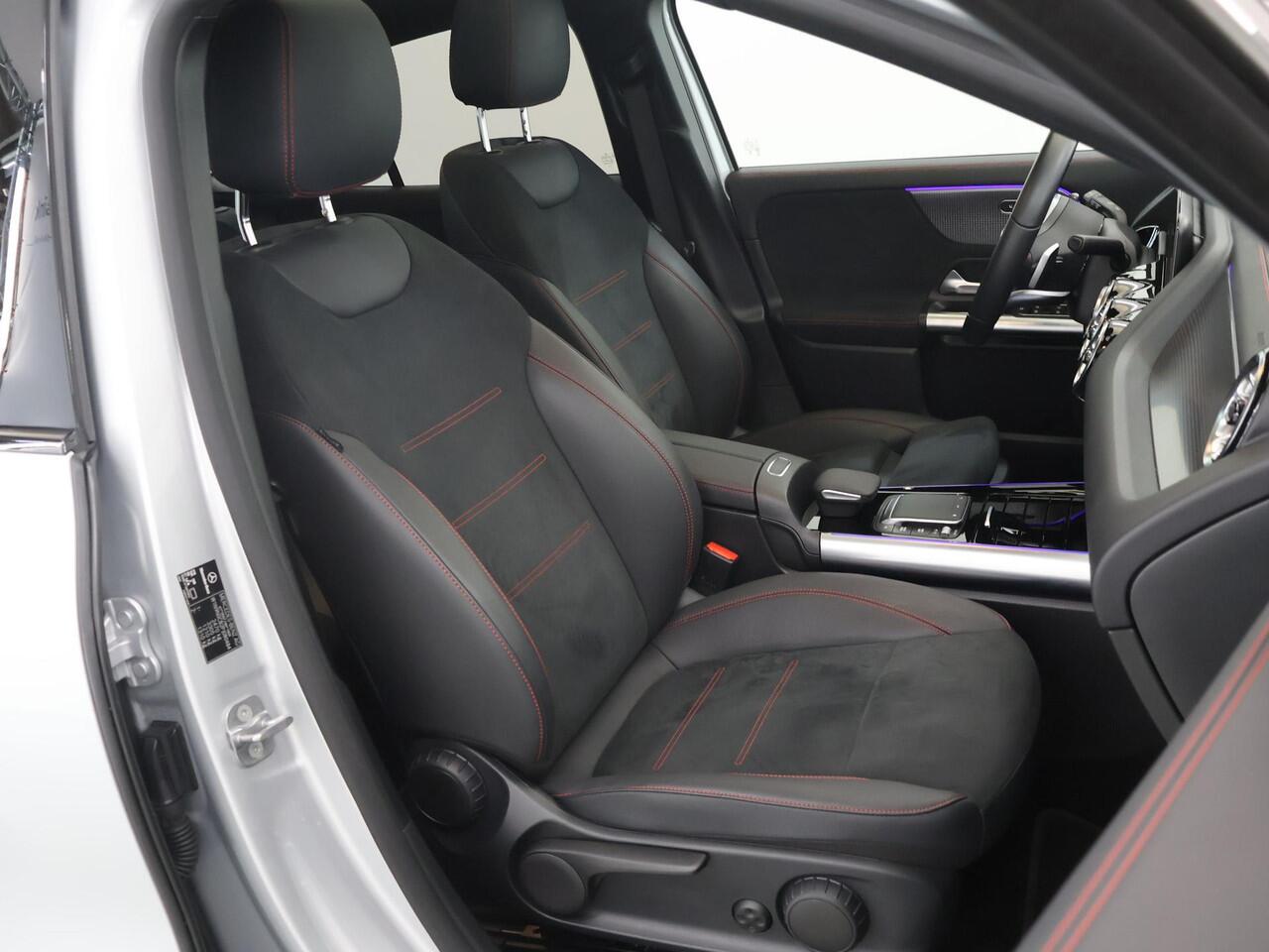 Mercedes-Benz EQA 250+ Sport Edition 71 kWh | AMG | Night | Panoramadak | Rijassistentiepakket |