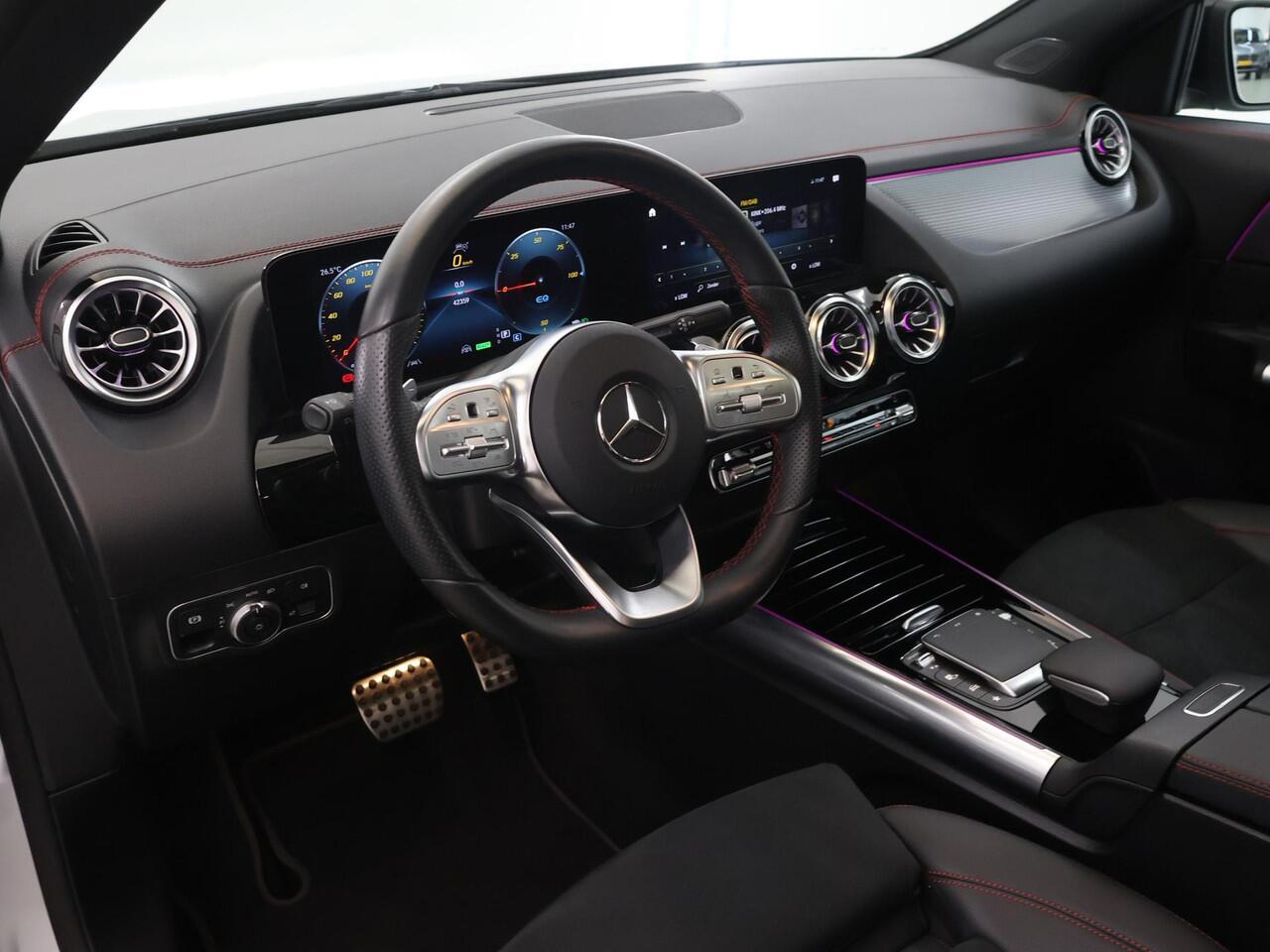 Mercedes-Benz EQA 250+ Sport Edition 71 kWh | AMG | Night | Panoramadak | Rijassistentiepakket |