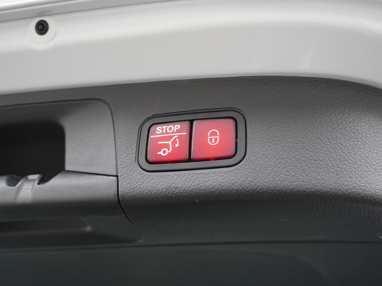 Mercedes-Benz EQA 250 Luxury Line 67 kWh LEDER | AMBILIGHT | CAMERA | PANORAMADAK | RIJKLAARPRIJS INCL. 12MND BOVAG