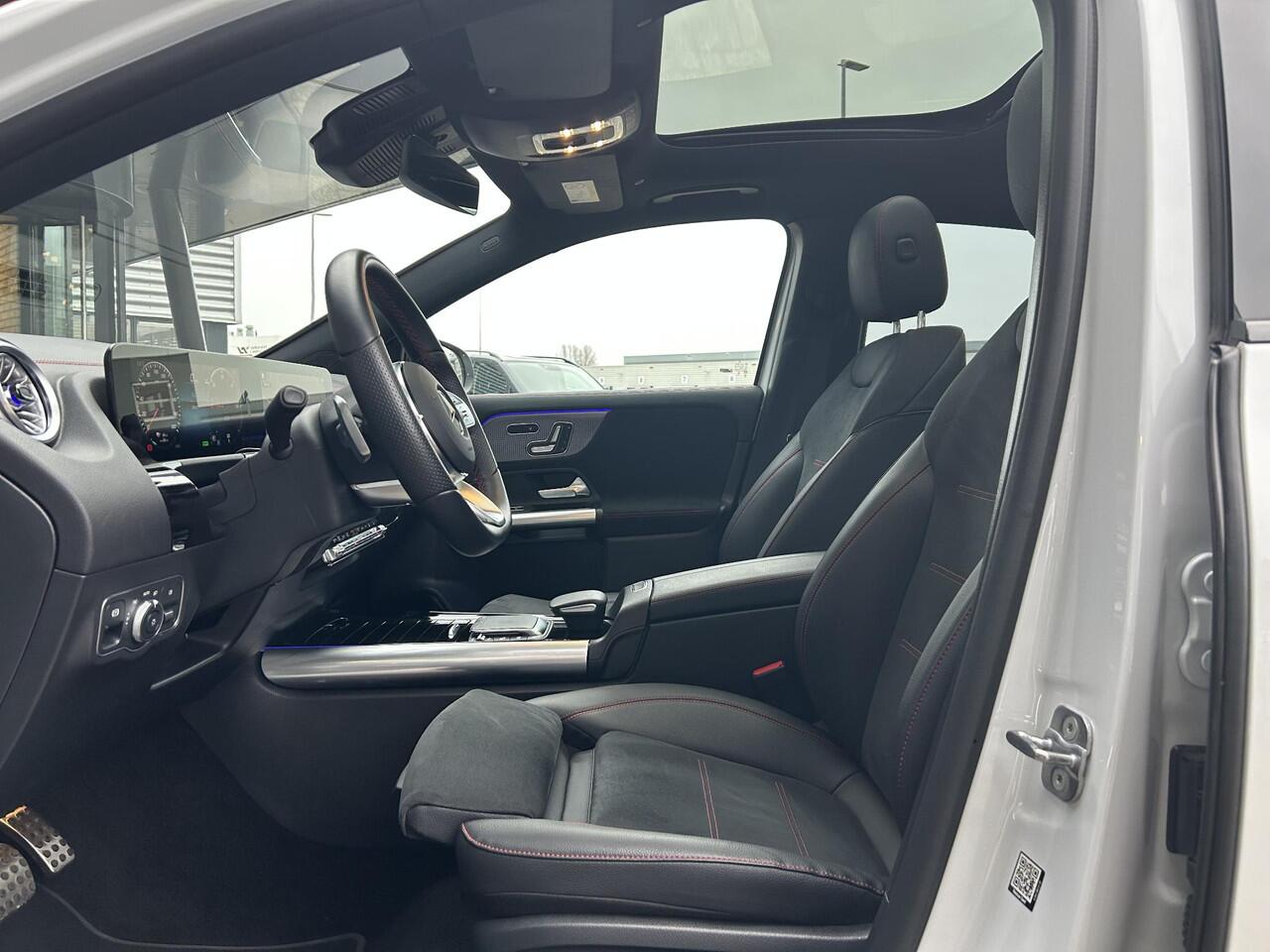 Mercedes-Benz EQA 250+ Business Edition 71 kWh | Panoramadak | Memory | Sfeerverlichting