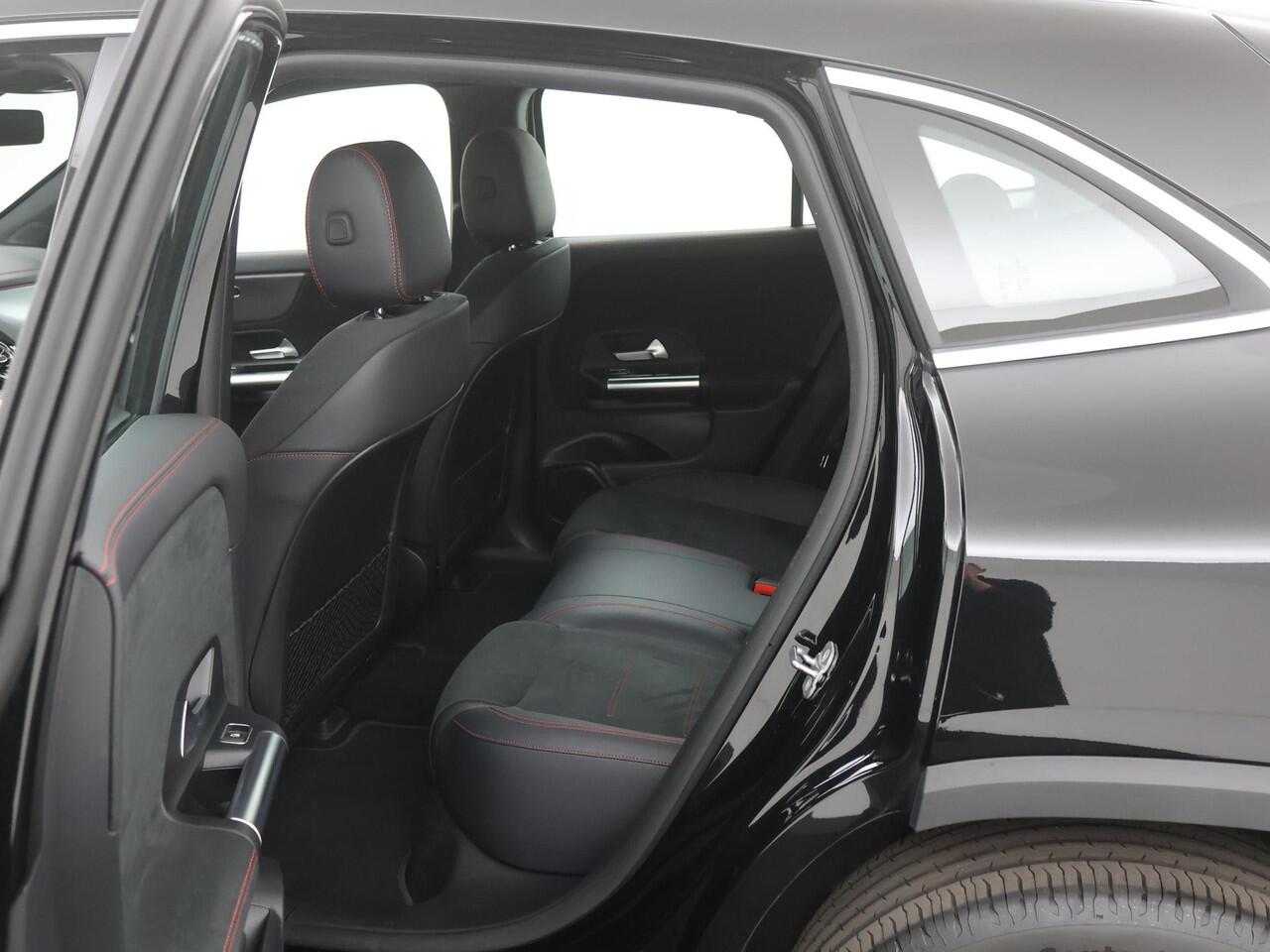 Mercedes-Benz EQA 250 AMG Line 67 kWh NAVI|BLIS|ELEK.ACHTERKLEP|STOELVERW|LED|CAMERA|APPLECARPLAY