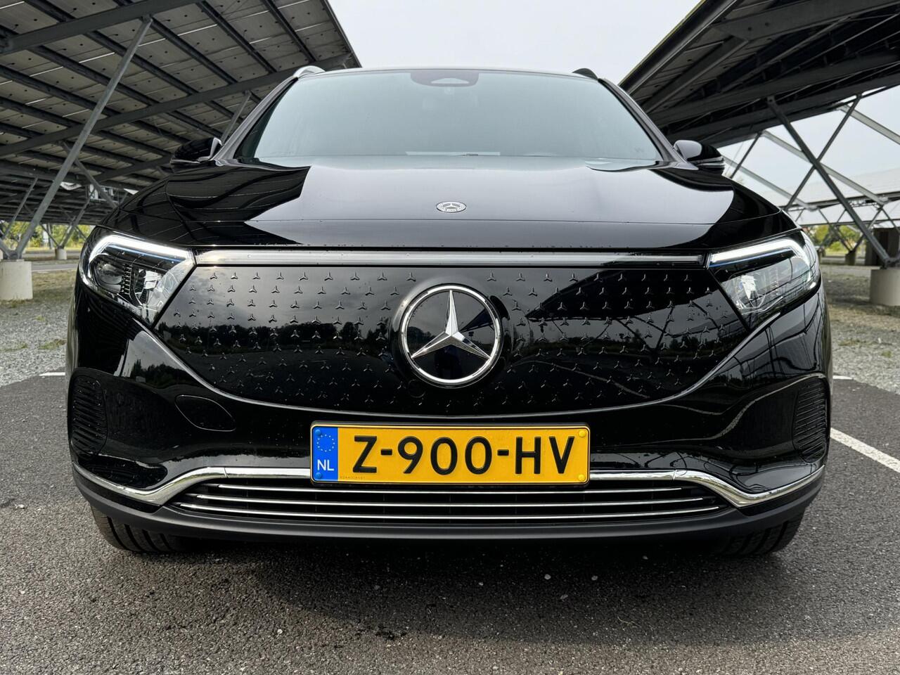 Mercedes-Benz EQA 250+ Business Edition 71 kWh | Facelift | Parkeercamera | Trekhaak | Apple carplay | Sfeerverlichting | Stoelverwarming |