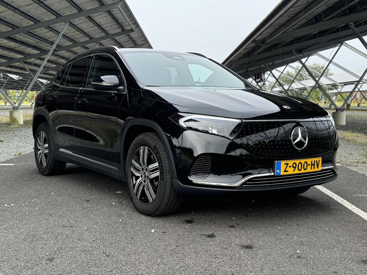 Mercedes-Benz EQA 250+ Business Edition 71 kWh | Facelift | Parkeercamera | Trekhaak | Apple carplay | Sfeerverlichting | Stoelverwarming |